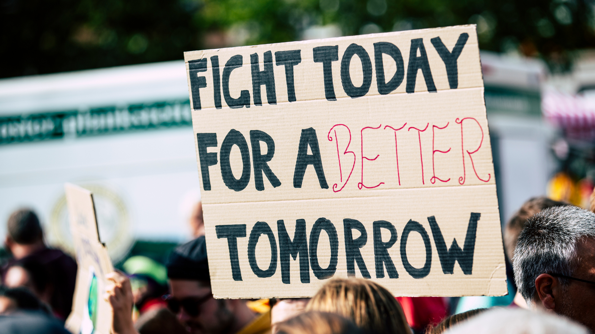 Greenwashing, woke-washing &amp; fast fashion: uncovering the truth behind ethical claims.