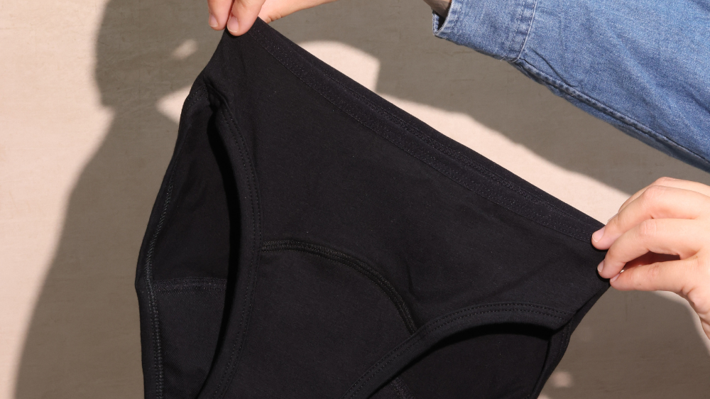 Do period pants smell?
