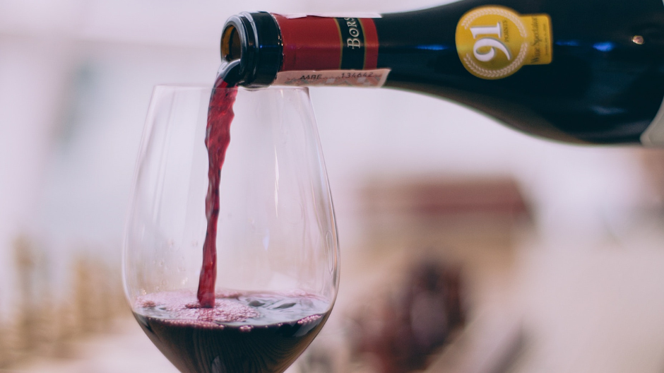 Red wine stain removal guide: How to and how not to remove red wine stains