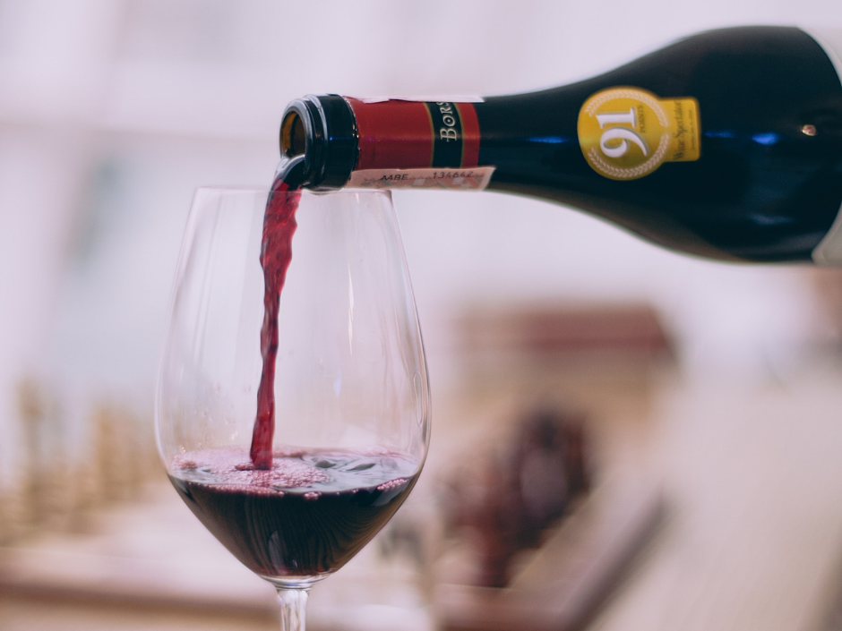 Red wine stain removal guide: How to and how not to remove red wine stains