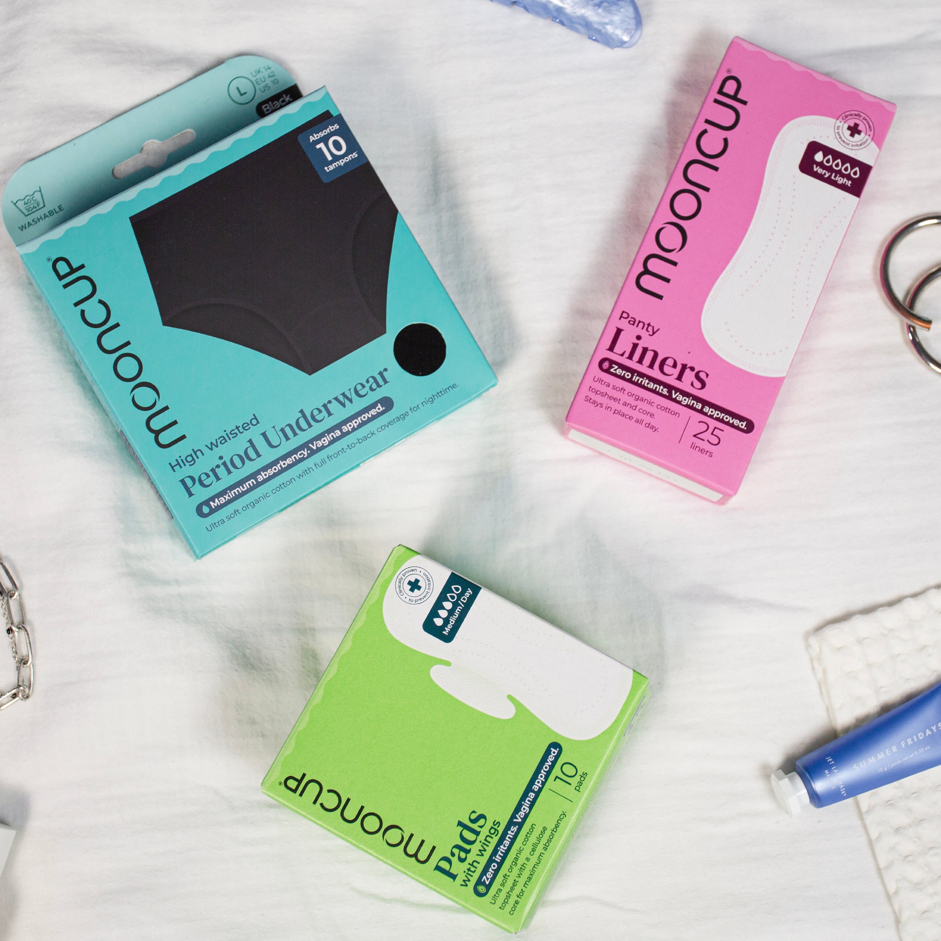 Free Flow Bundle - Low Waist Period Pants, Pads & Liners